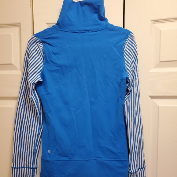 Lululemon jacket - Picture 2 of 5